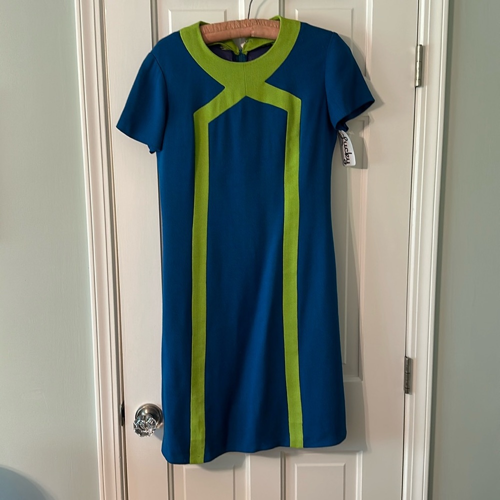 Vintage 1960/70s dress with green lines